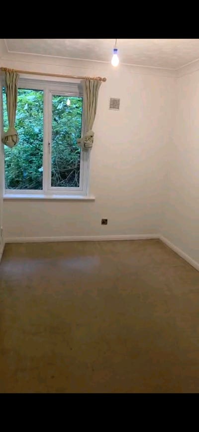 2 Doubles Peckham Universal Credit Allowed 1050 Main Photo