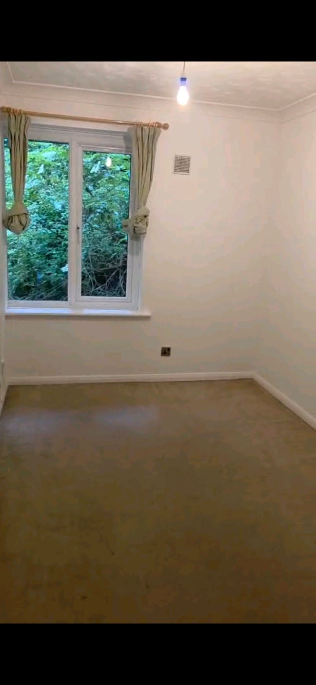 2 Doubles Peckham Universal Credit Allowed 1050 Main Photo