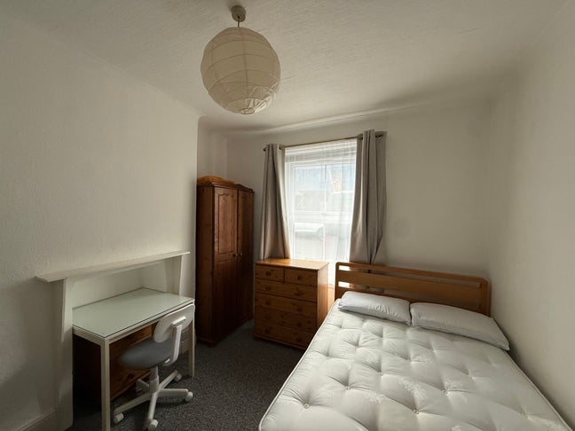 Ensuite Double room near King's Cross Main Photo