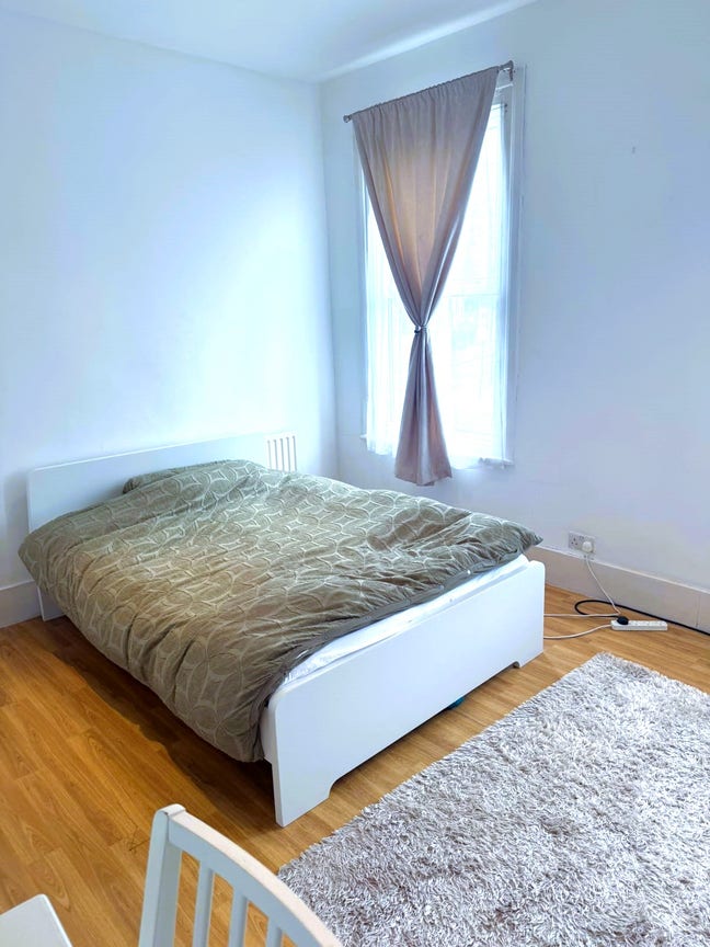 Large Double Room Enfield &pound;750 Pcm All Bills Inc Main Photo