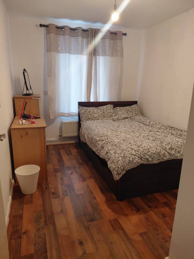 Room for rent  Main Photo