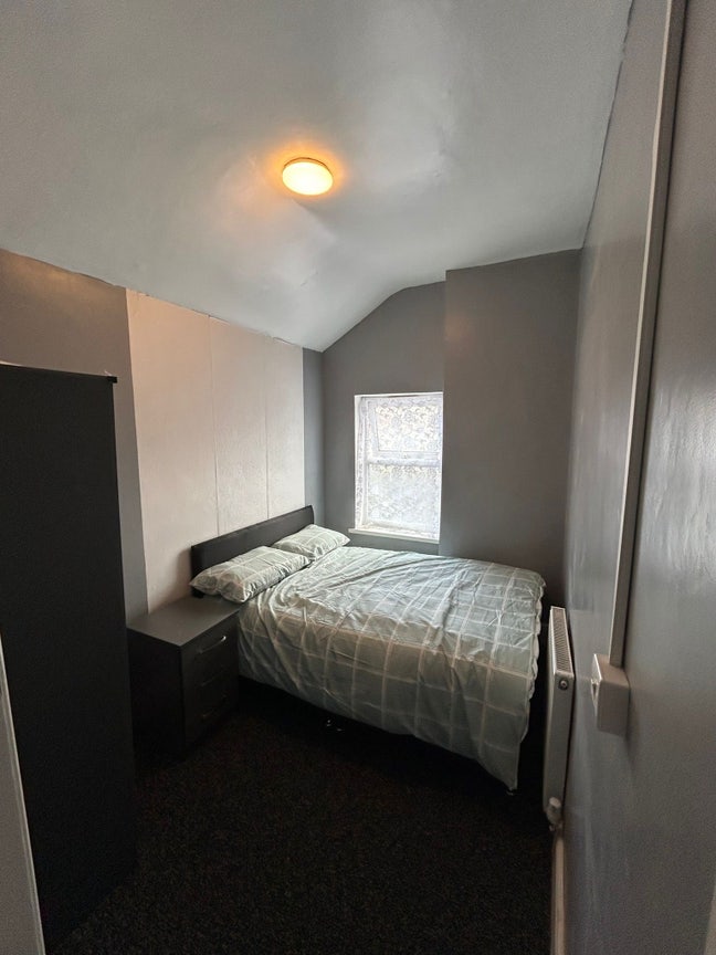 5 Bedroom Property Available!!!!! DSS ONLY Main Photo