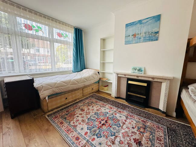Bright Clean Double Room in Quiet Home Portslade Main Photo
