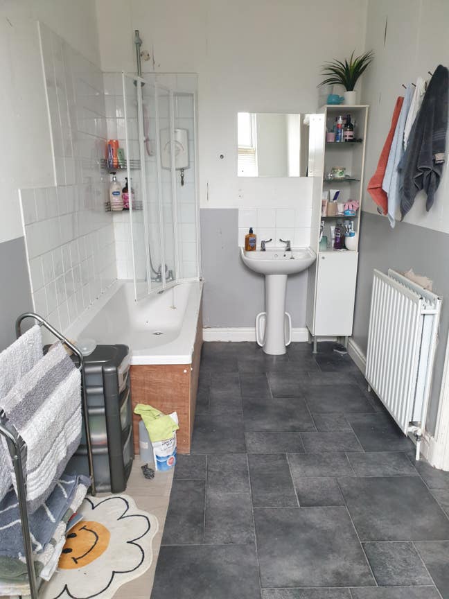 Seeking friendly,respectful sublette in  Roundhay Main Photo