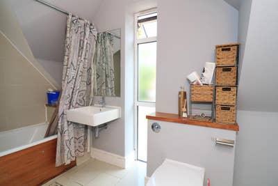 Female Only House Share in Harrow (HA0 3BP) Main Photo