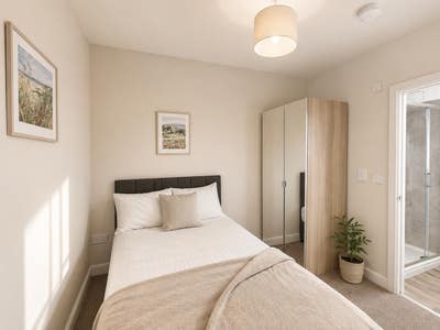 🏡 ✨ New Property Alert! ✨ – 1 en-suite room left Main Photo