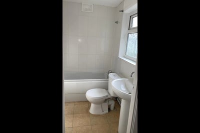 Room in Leicester LE39FQ near city center Main Photo