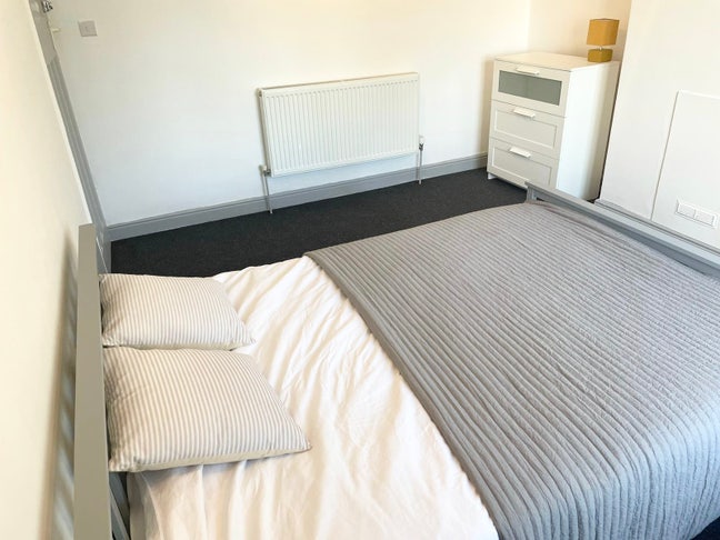 Four bedroom maisonette with terrace  Main Photo