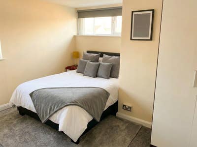 Zero Deposit Double Room in NG2  Main Photo