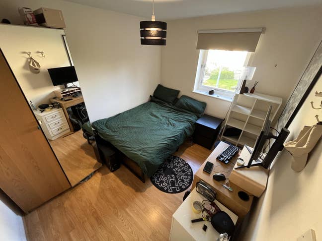 Double Room in 2-Bed Flat - Woodside, G20 Main Photo