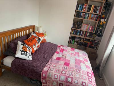  Lovely room in friendly Chichester house Main Photo
