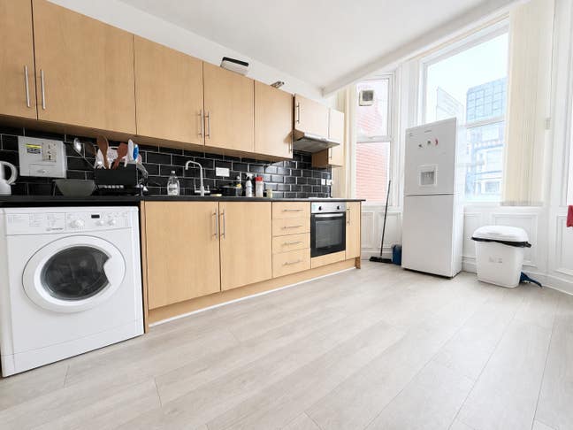*** Ensuite Furnished Double Room M'boro Centre*** Main Photo