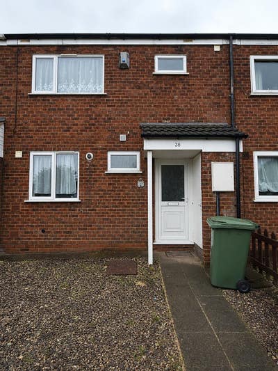 Transitional Housing Rooms - Astley Cl, Redditch Main Photo