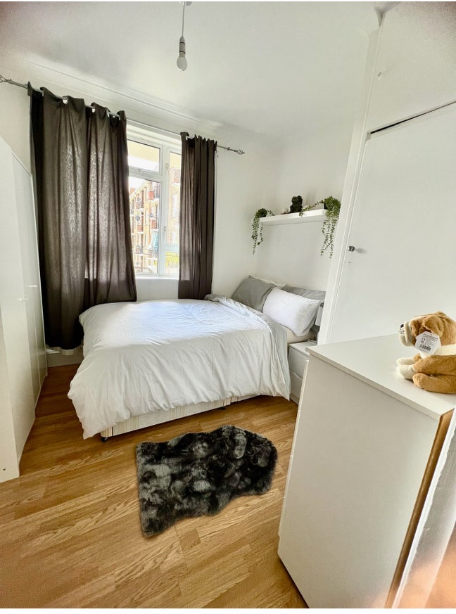 Small   double room Main Photo