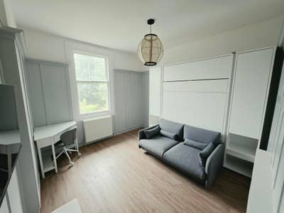 Luxury Furnished Double Room | Town Centre Main Photo