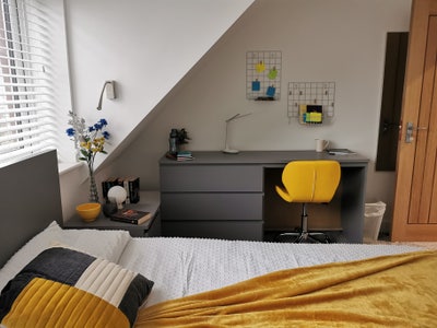 High End Style, Low Stress Rent Main Photo