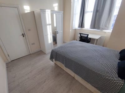 Double Room White Hart Lane  Main Photo