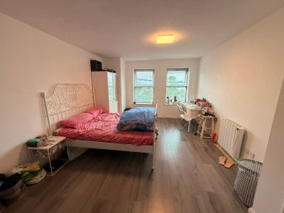 Double room available from August  - Beckton  Main Photo