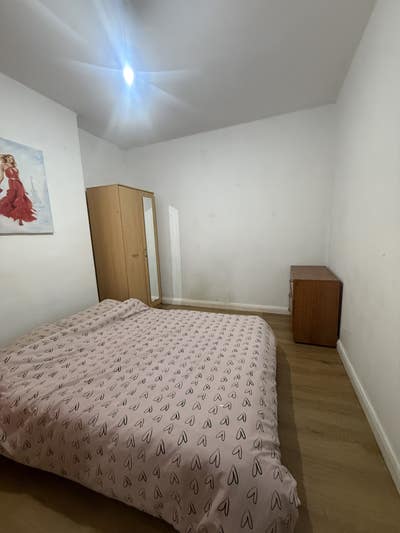 Double Room for rent in Slough high street Main Photo