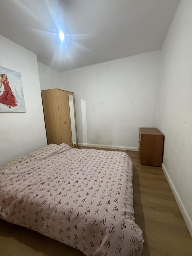 Double Room for rent in Slough high street Main Photo