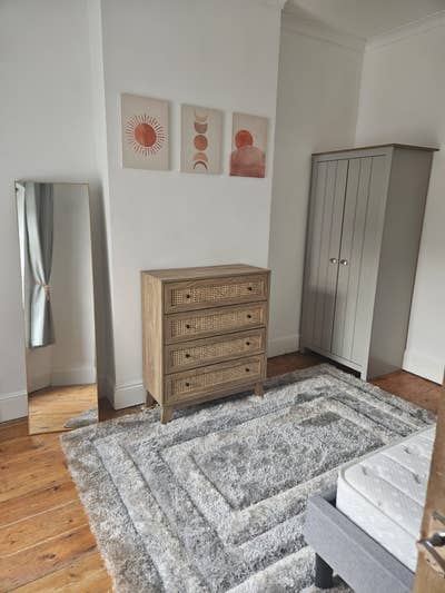Rooms in Cosy Victorian House With Large Garden Main Photo