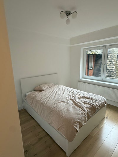 Double room in Putney Main Photo