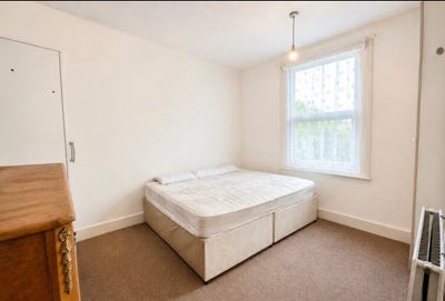 Double Room to Let in Lewisham (SE13) Main Photo