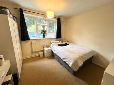Double Bedroom - Southfields Main Photo
