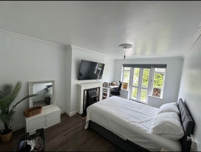  Double room with balcony coldean Brighton  Main Photo