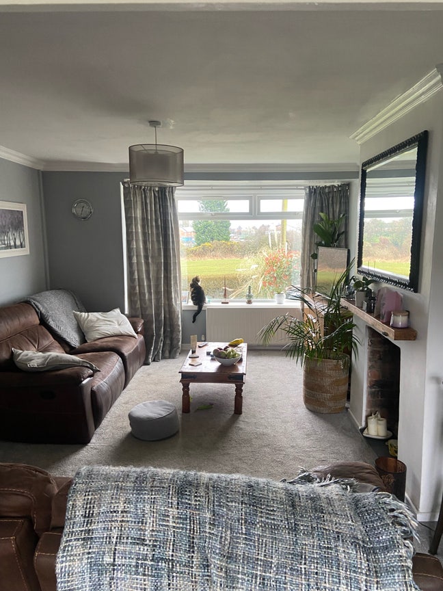 Spacious Double Room Available  Main Photo