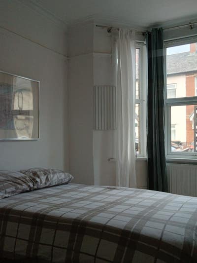 Room to rent Main Photo