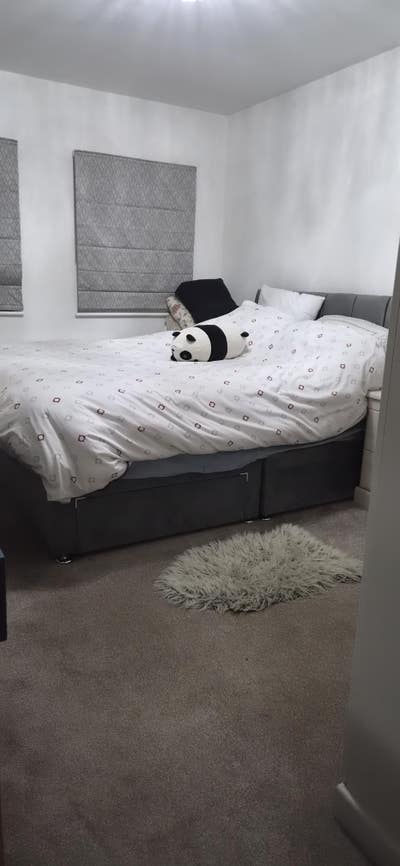 Ensuite and double room Main Photo