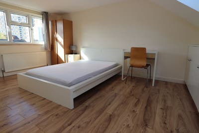 Lovely Rooms in Crosshabour - 2mins Walk DLR Main Photo