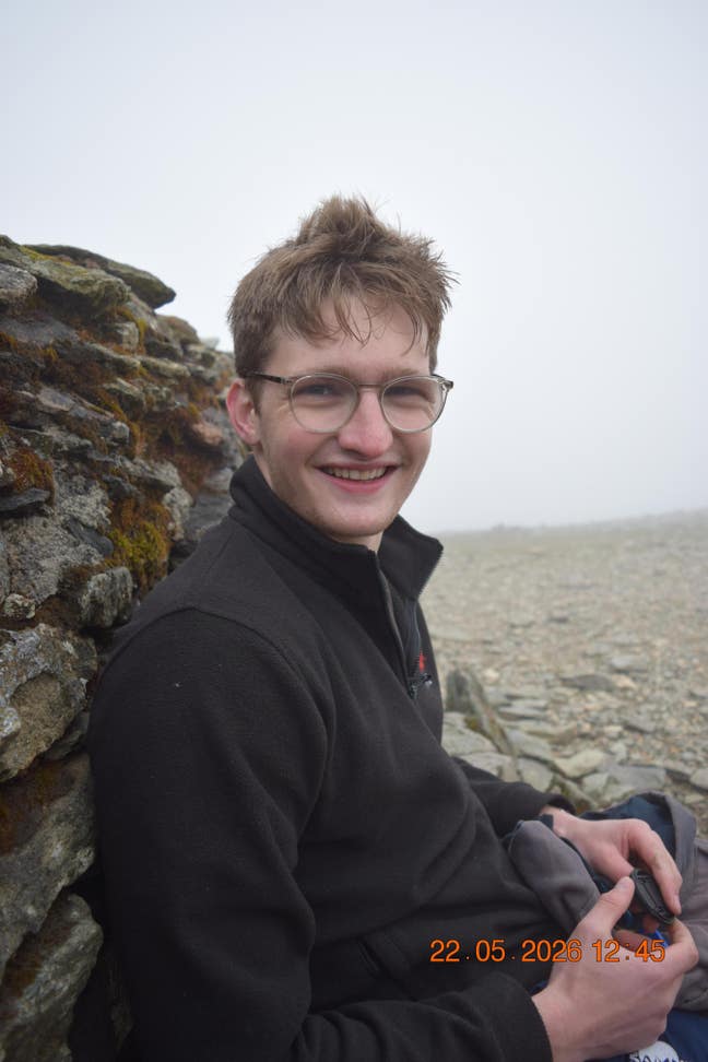 Professional Male seeks a double room Main Photo