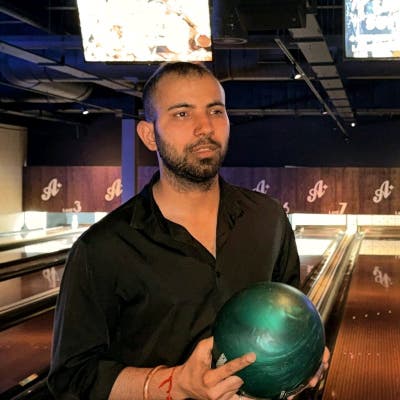 Professional looking to buddy up for a flatshare i Main Photo