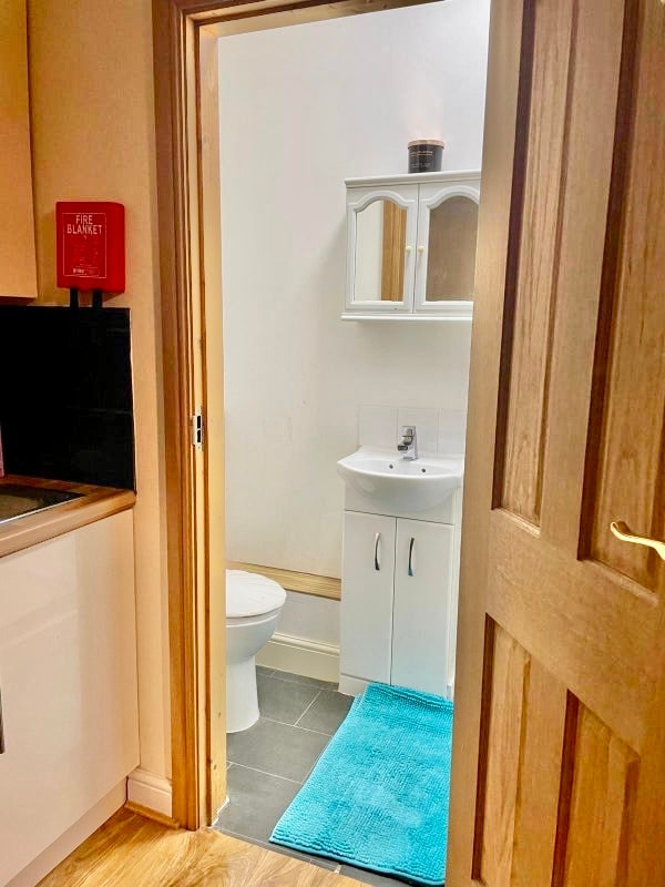 ❤️Stunning Studio Private Balcony❤️All Bills Inc❤️ Main Photo