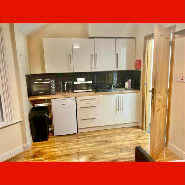 ❤️Stunning Studio Private Balcony❤️All Bills Inc❤️ Main Photo
