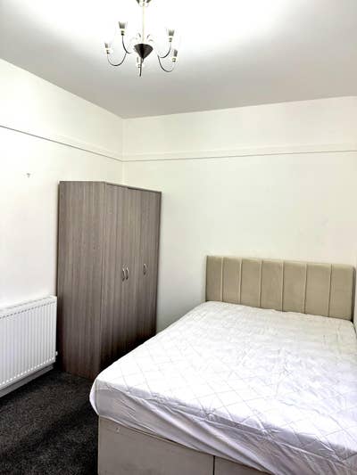 Double Room to Rent in Paisley Main Photo