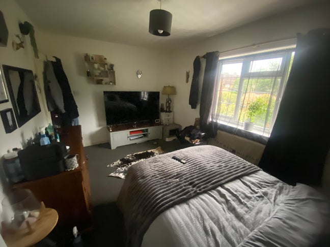 Looking for someone chilled easy going  Main Photo