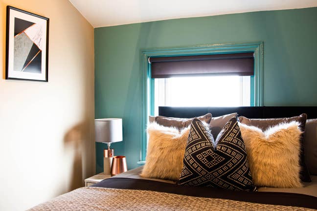🤪🐛 Charming Ensuite Room Main Photo