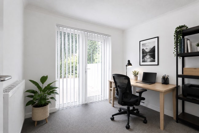 Large Double Room with Private Study/Home Office Main Photo