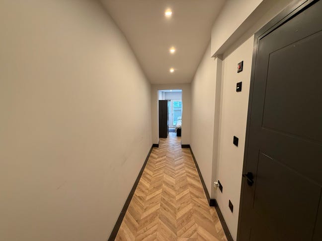 DSS - Studio Flat Available in Southall Ealing UB2 Main Photo