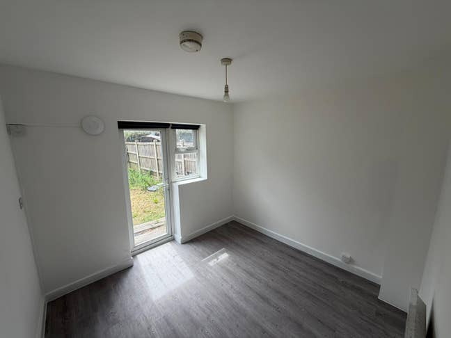 DSS - Studio Flat Available in Catford SE6 Main Photo
