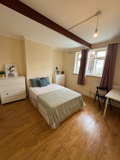 @Double Room 10' to Wembley Park Main Photo