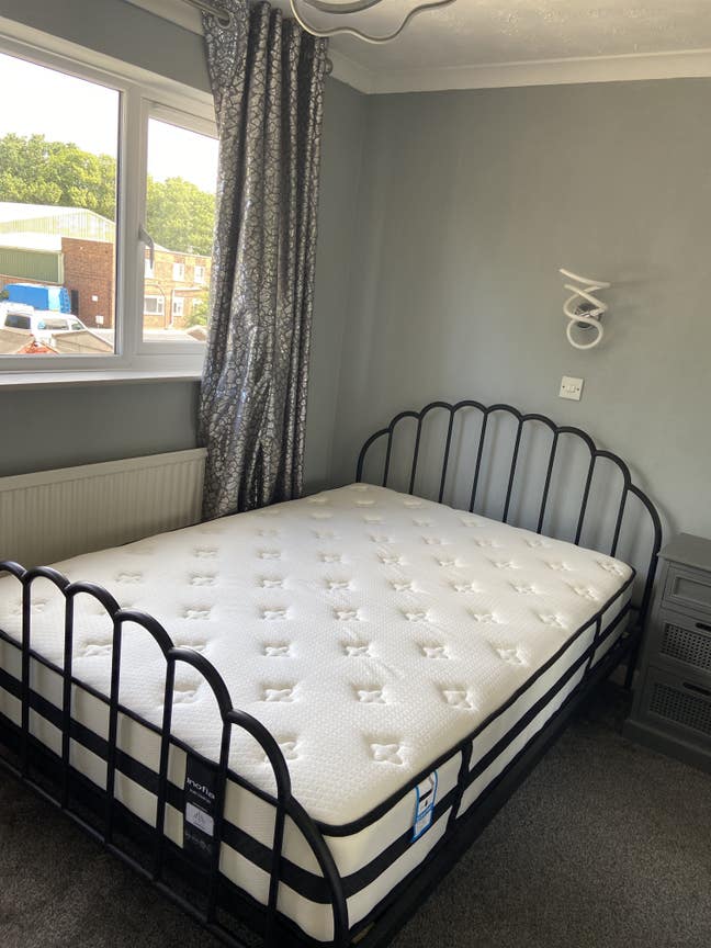 Furnished Double room Main Photo