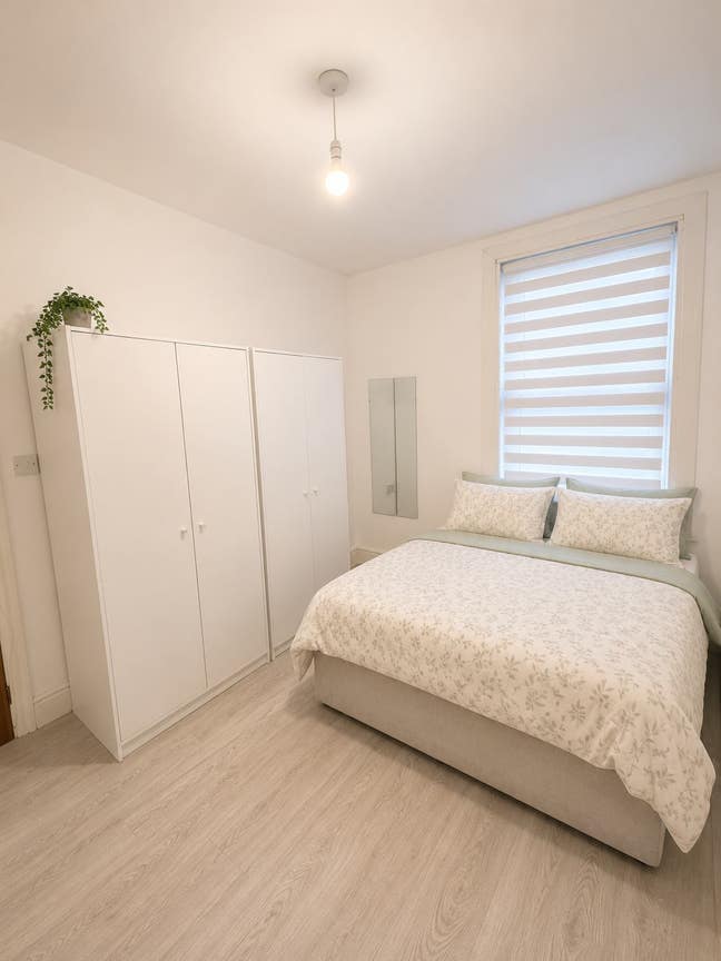 Bruce Grove Double Room for 1 Person | 0 Deposit Main Photo