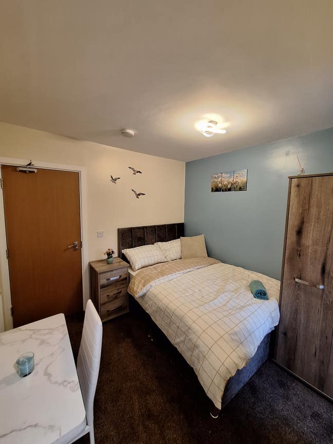 Central Leigh: En-Suites with Double Bed Main Photo