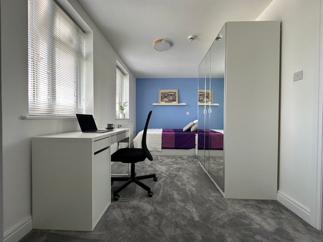 Beatiful Ensuit Double Rooms In Sutton! Main Photo