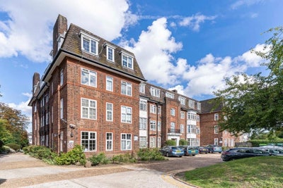 Room in 3-bed flat share Denmark Hill  Main Photo