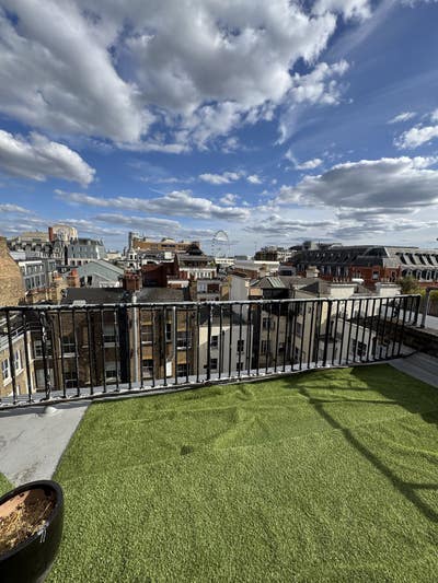 Covent Garden Penthouse – Master Ensuite & Rooftop Main Photo